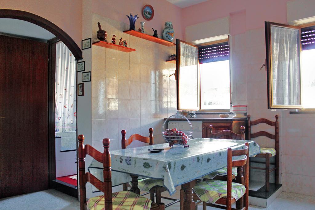 Appartamento Maria Giovanna Giardini Naxos Quarto foto