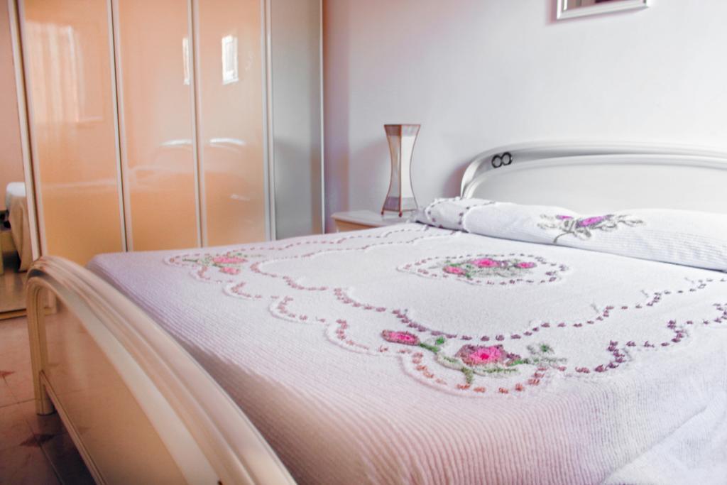 Appartamento Maria Giovanna Giardini Naxos Quarto foto
